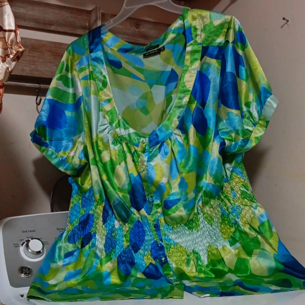 Woman's retro blouse